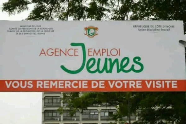 Emploijeunes1 805 Crop
