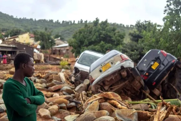 Ae3e49a1efe4d5b175ee38d294f618be Cyclone Idai Au Mozambique Et Au Zimbabwe Le Bilan Pourrait Depasser Les 1 000 Morts 2 Crop