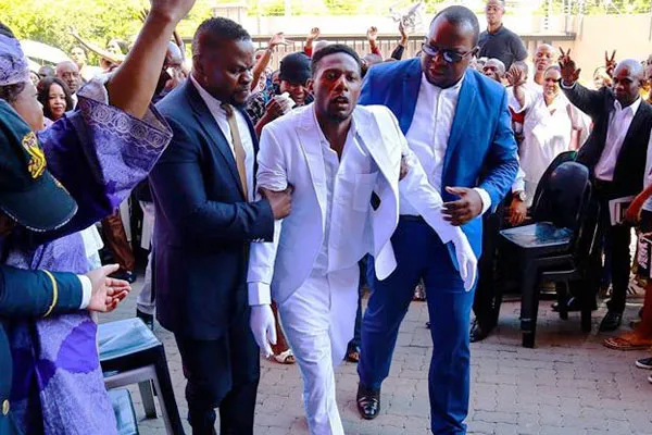 Homme Ressucite Par Le Pasteur Alph Lukau