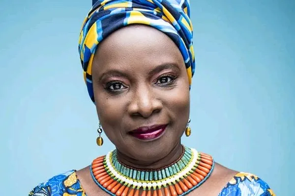 Angélique Kidjo 750x430 Crop