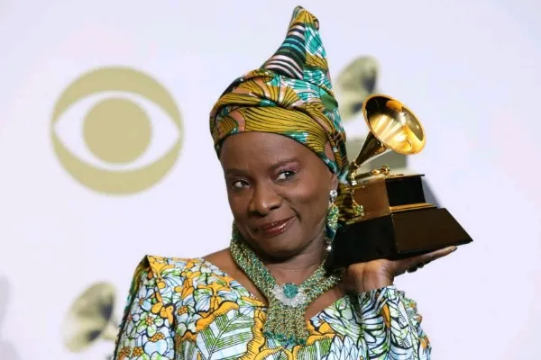 2020 01 27t015830z 585685992 Hp1eg1r05hix8 Rtrmadp 3 Awards Grammys 0 Crop