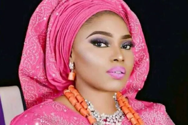 Lactrice Nigeriane Halima Abubakar Revele Etre Vierge A 33 Ans Crop