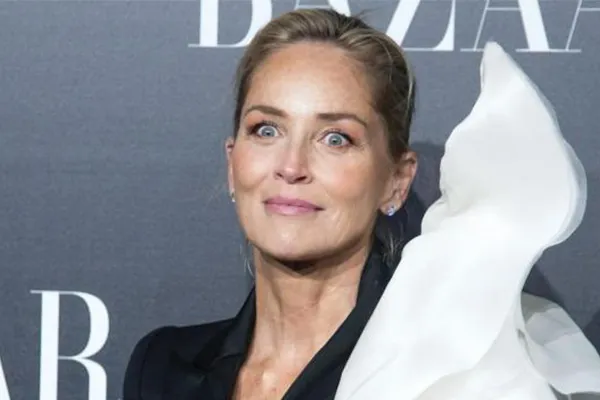 Sharon Stone Perd Sa Grand M&egrave;re
