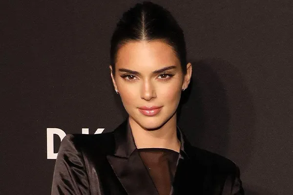 Kendall Jenner Face &agrave; Une Amende 2