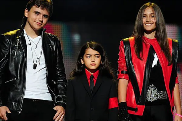 11 Ans Apr&egrave;s La Mort De Michael Jackson