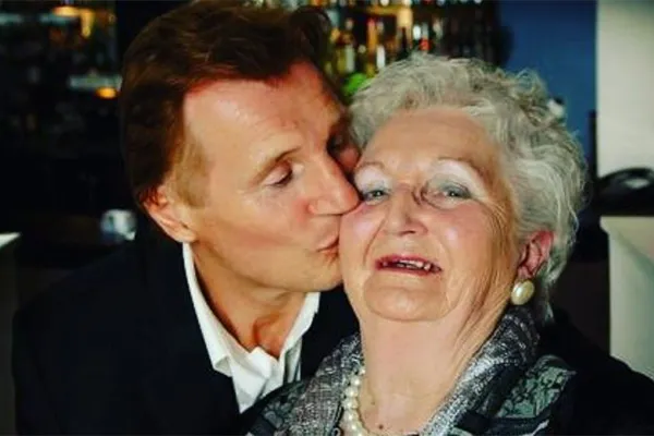 L&rsquo;acteur Liam Neeson Perd Sa M&egrave;re &agrave; La Veille De Son Anniversaire