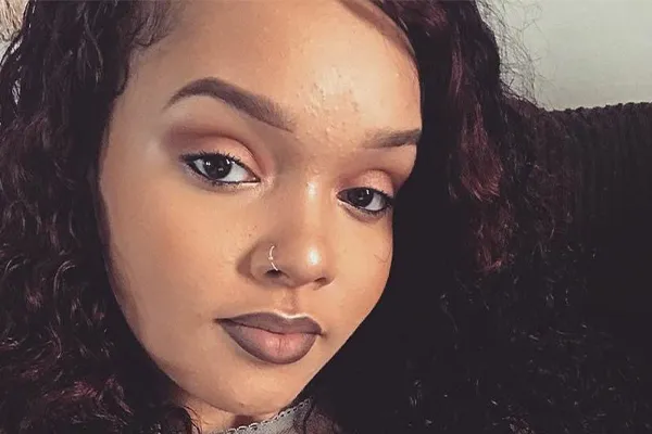 La Ni&egrave;ce De Michael Jackson Poignard&eacute;e Par Une Femme Raciste