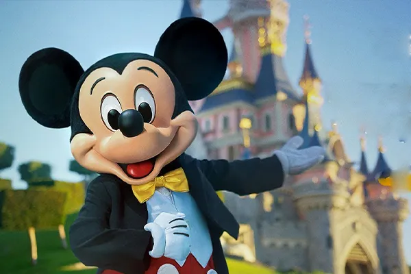 Disneyland Paris Se Pr&eacute;pare Pour Sa R&eacute;ouverture