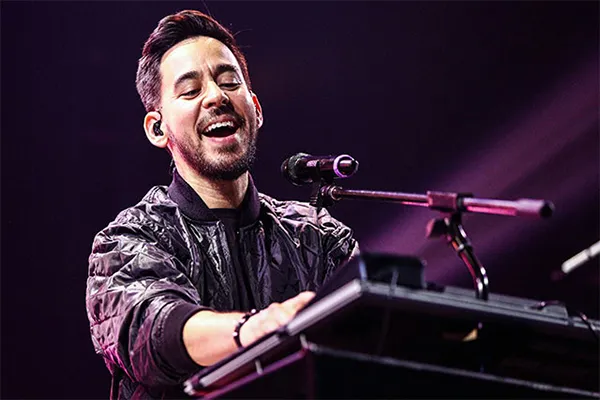 Le Musicien Mike Shinoda 2