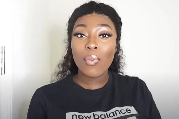 Nicole Thea Une Vid&eacute;aste Du YouTube Anglophone Est Morte 2