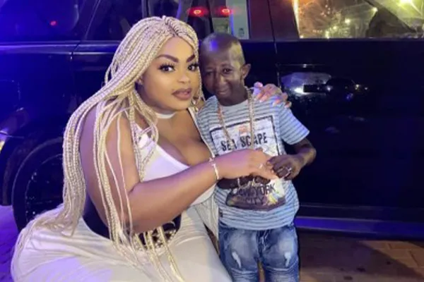 Eudoxie Yao Et Grand P