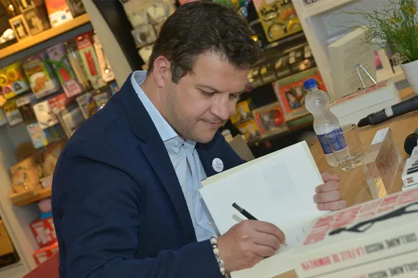 Le Premier Livre De Guillaume Musso « Skidamarink