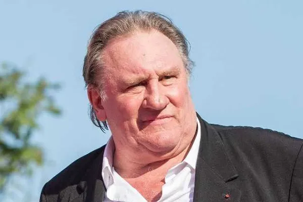 Gérard Depardieu Se Fait Arrêter Par La Police 2